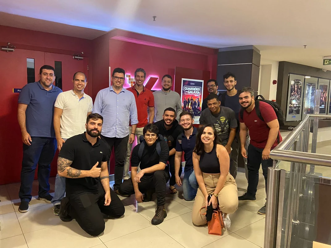 Equipe da Strategi em sessão de cinema organizada pela empresa